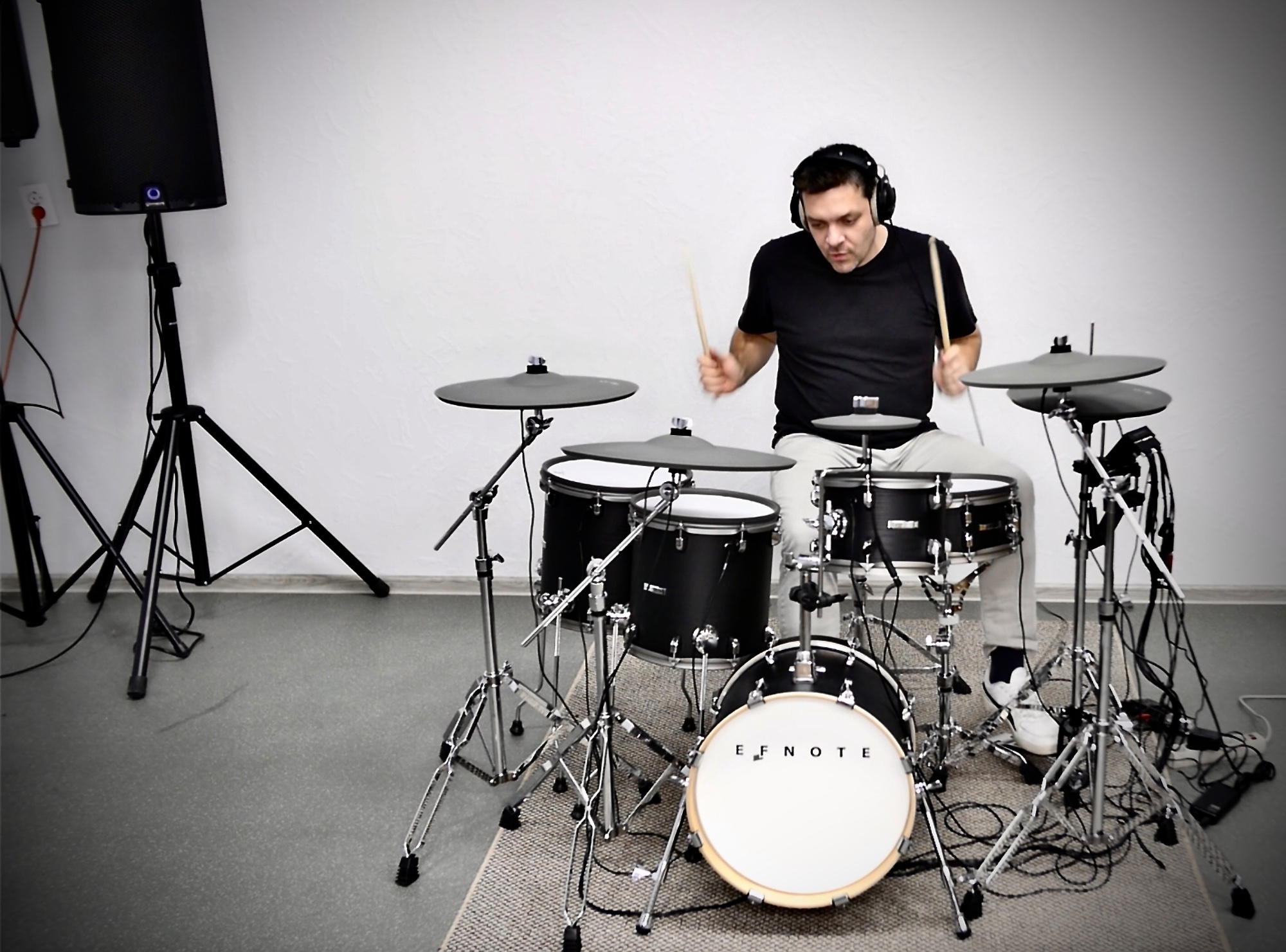 Барабаны EFNOTE в школе drum.by — уроки ударных в Минске, ул. Богдановича